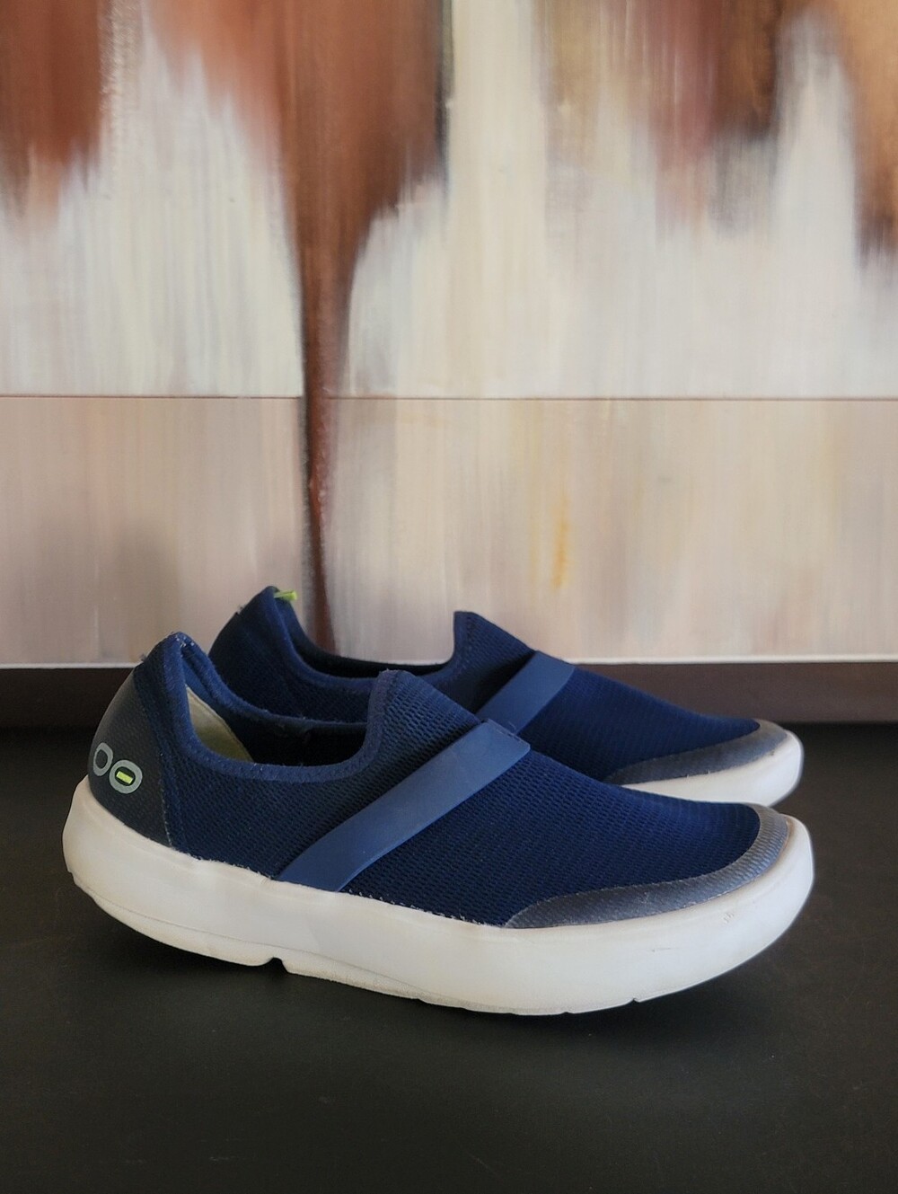 Oofos Womens OOmg Navy Blue Casual Shoes Sneakers Size 9.5